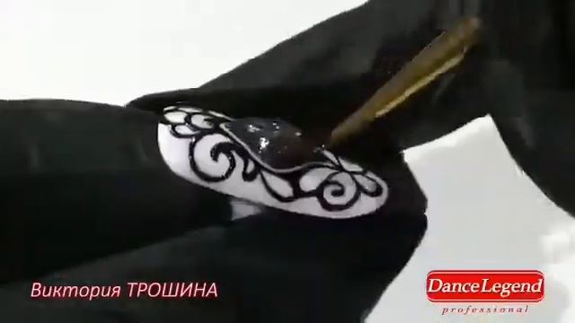 Жидкие камни, ускоренный видео урок дизайна ногтей смотреть онлайн