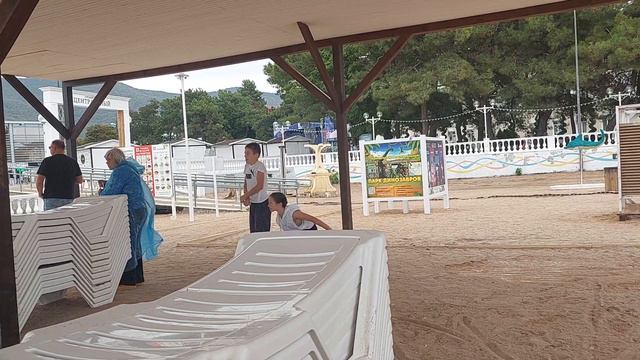 Центральный пляж, Геленджик, 13.09.22г. смотреть онлайн