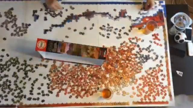 Сбор пазла 4000 шт. на даче дружной компанией. Часть 1