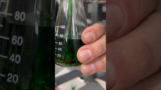 В Ойл Сервис появилось эксклюзивное моторное масло Rolf Professional зеленого цвета! 🟢😯 смотреть онлайн