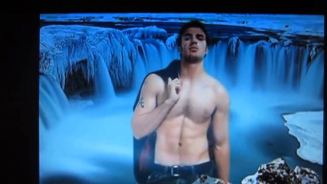 Поёт Моисей Цой ,,Мой перекрёсток,, песня гр. ,,Чиж и Ко,, смотреть онлайн