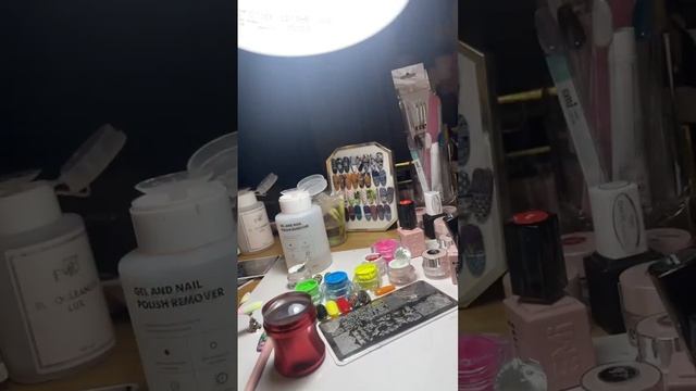 Работа со стемпингом и гелевыми красками, основные ошибки смотреть онлайн