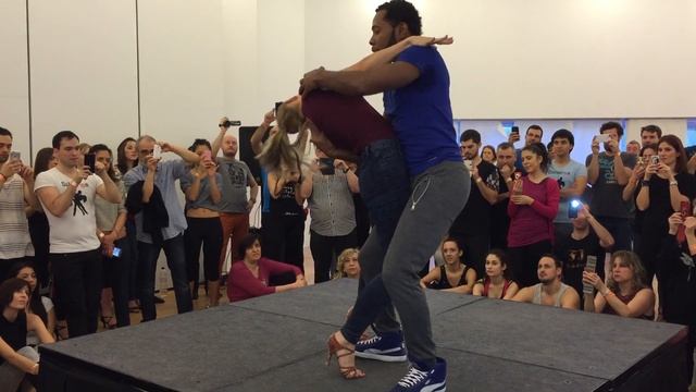 Ronald y Alba (Bachata Fusión) - SBK 2016 Zaragoza смотреть онлайн