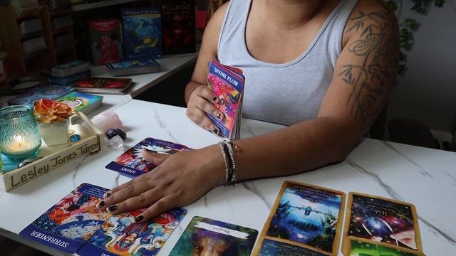 Water Sign Oracle Tarot Messages *Beauty And Self-Love* : Cancer, Pisces, Scorpio смотреть онлайн