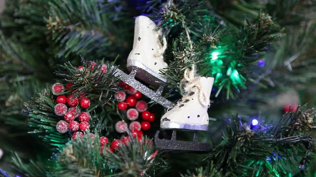 Requisite - Новогодний проект Марии Луговой (www.family-photos.ru) смотреть онлайн