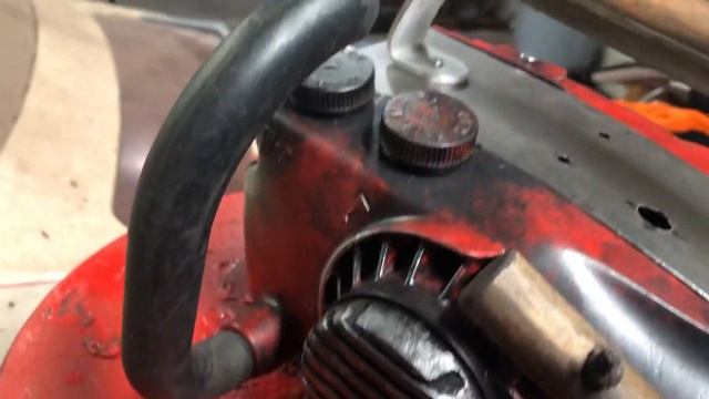 Update on my Evil Dead 2 workshed chainsaw build смотреть онлайн