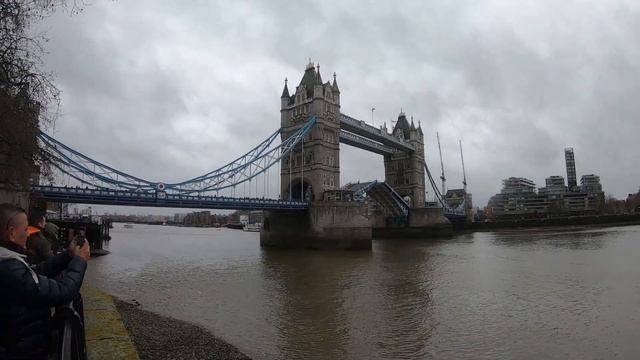 Londra'da Tower Bridge Gittim Köprü Açıldı!!!