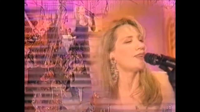 Corinne Hermes - C'est impossible смотреть онлайн