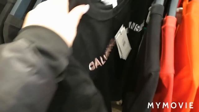 Примерка одежды, что то дороговато..... Новогодняя планета смотреть онлайн