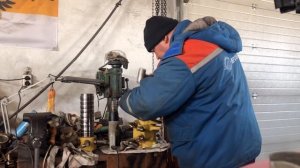 Обслуживание поворотного коллектора-распределителя. Каматсу PC50UU-2