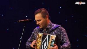 Эх, задорная гармонь! Сл. и муз. В. Зорин, аранж. В. Сёмин исп. Владимир Бутусов.