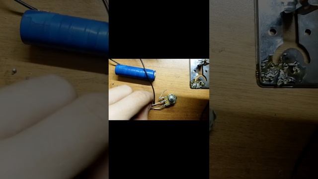 не большой уселитель для колонки, 3,5---5v смотреть онлайн