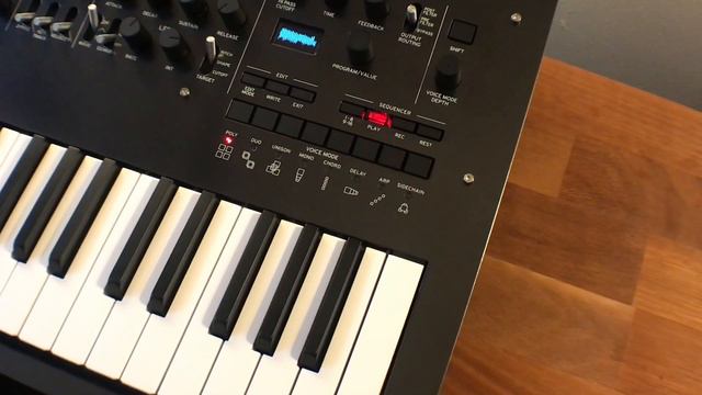 Korg Minilogue (PG Limited Edition) смотреть онлайн