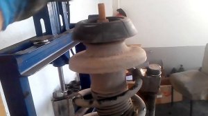 suzuki splash how to change coil springs