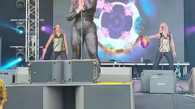 Jenny Berggren of Ace Of Base - Waiting For Magic (Back 2 Festival 2022) HD смотреть онлайн
