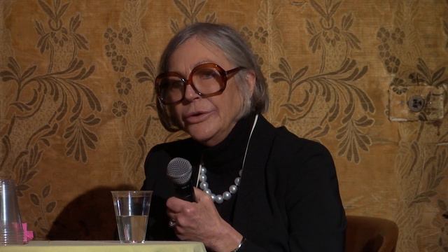 Alice Walton In Conversation With Linda S. Ferber