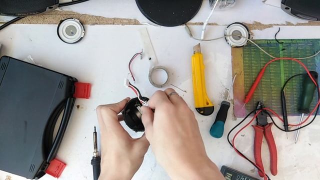 JBL FLIP 4. Замена акума смотреть онлайн