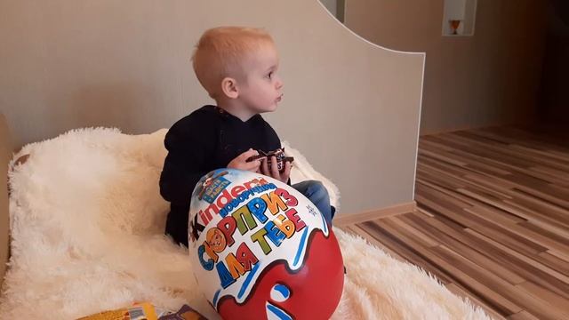 Огромный Киндер своими руками! Подарок на Новый год!???? смотреть онлайн