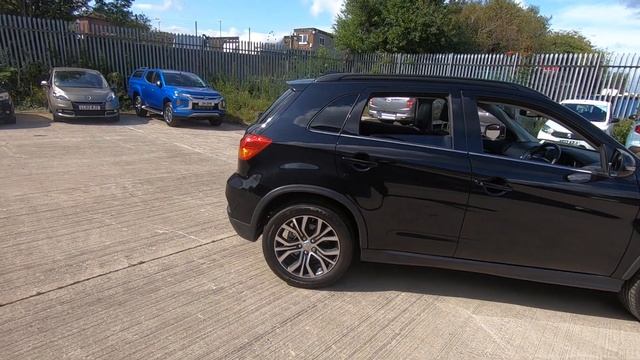 Mitsubishi ASX 1.6 4 5dr | Heated Seats | Glass Roof | Rear Camera - YG67 RVP смотреть онлайн