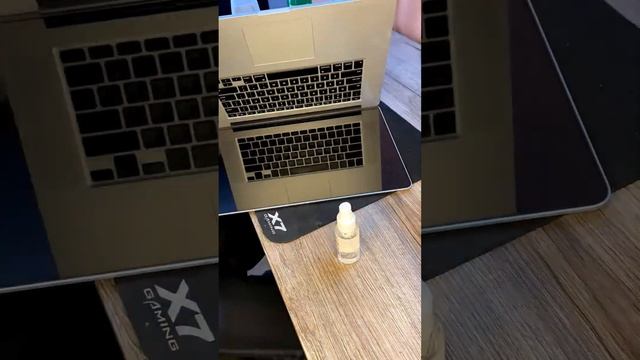 Избавляемся от царапин на Mac book своими руками смотреть онлайн