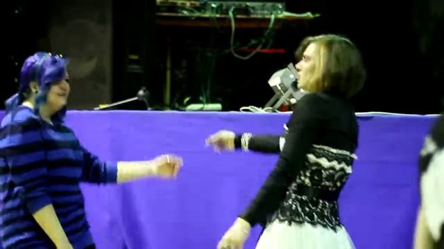 Animatrix 2014 Спонтанные танцы смотреть онлайн