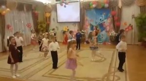 Танец "Просто, мы маленькие - звезды"(под. гр.) Коломна, детский сад 15 "Светлячок"