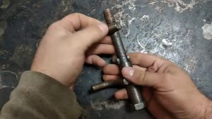 Съемник скоб выхлопа,маслосъемных колпачков,рассухариватель, фиксатор шестерни распревала Пассат Б3