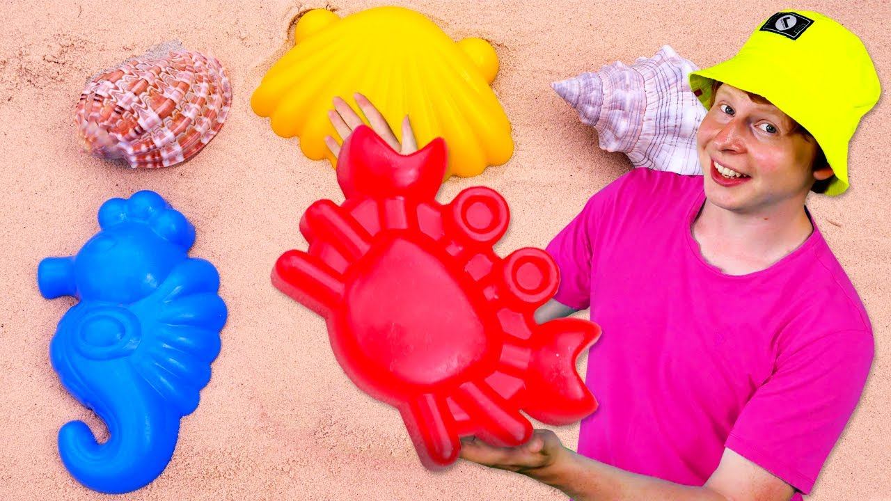 Моя песочница для малышей — Игры в песке про формочки и куличики — Лепим морских обитателей смотреть онлайн