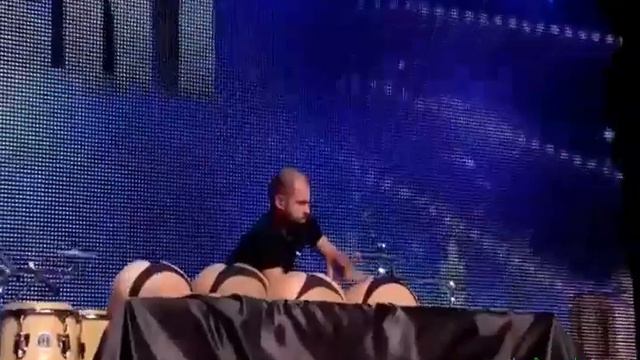 girl's bum drum смотреть онлайн