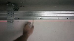 Монтаж профиля на стене потолке под лазер (лазерный нивелир laser level BOSCH PLL 360)