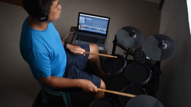 Moonstar88 - Gilid | Drum Cover | Alesis Nitro Mesh Kit смотреть онлайн