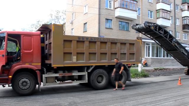 Ремонт на ул. Коммунистической. 15 мая 2020 года. смотреть онлайн