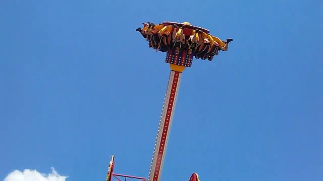 Американский аттракцион Luna 360. смотреть онлайн