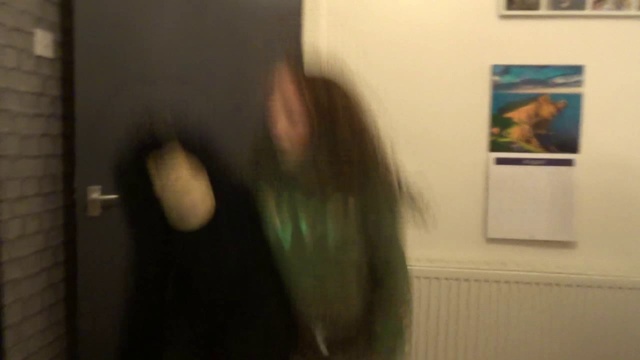 Rhianna dancing to the Shnappy Song смотреть онлайн