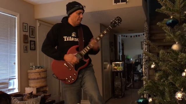 2016 Epiphone SG G400 смотреть онлайн