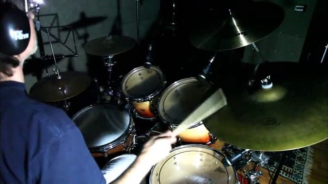 Me testing AKG Rythm pack microphones ( and practising Monsoon by Tokio Hotel) смотреть онлайн