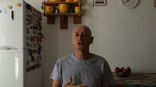 Служить двум господам . смотреть онлайн