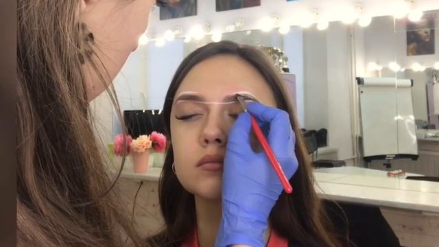 Окрашивание бровей красителем “Thuya” смотреть онлайн