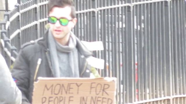 Что будет с костюмом из денег в Америке? [ГЕТТО] Money Suit In Ghetto смотреть онлайн
