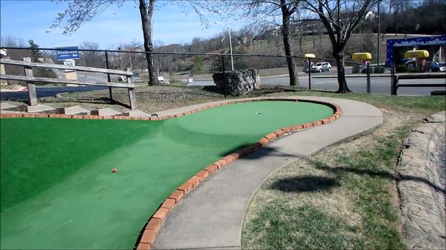 США Брэнсон Мини гольф Pirate's Cove Adventure Golf смотреть онлайн