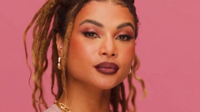 How To: Get the Lip Lingerie XXL Glossy Ombre Look | NYX Cosmetics смотреть онлайн