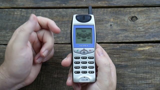 Sony CMD-J5: первый телефон с полифонией (2000) – ретроспектива смотреть онлайн