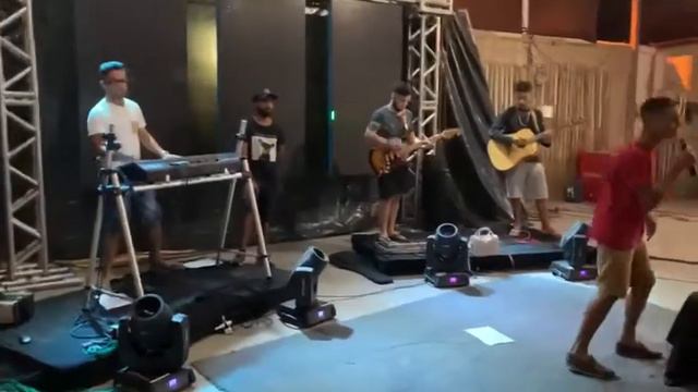 Kauã Araújo ensaiando Deixo me usar смотреть онлайн