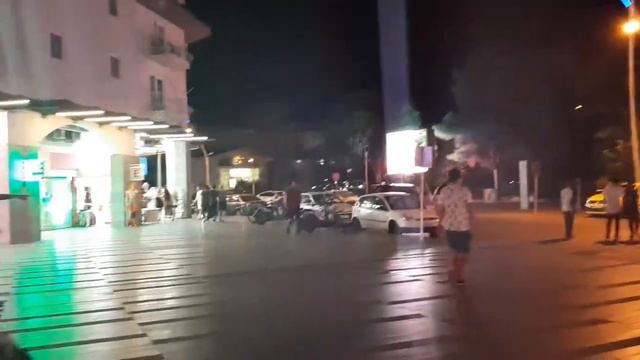 Турция/Вечерний Кемер/водопад в Ларе ночью/ смотреть онлайн