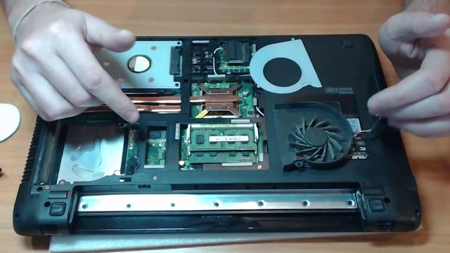 Разборка и чистка ASUS A52J Cleaning and Disassemble ASUS A52J смотреть онлайн