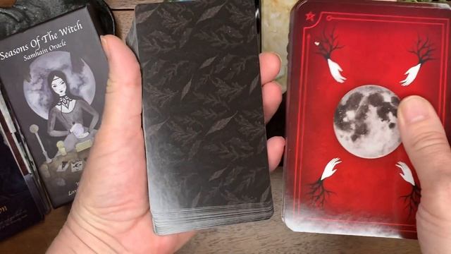 Seasons Of The Witch Samhain Oracle ~ Mass Market VS Indie Deck Walkthrough смотреть онлайн