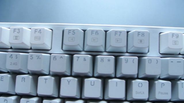 Machenike K500-B94W механическая клавиатура с RGB подсветкой.#machenike смотреть онлайн
