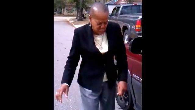 AUNTIE 17TH смотреть онлайн