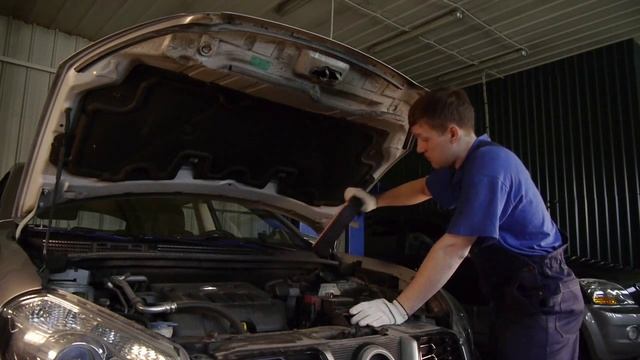 Замена воздушного фильтра Nissan Qashqai смотреть онлайн