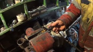 #МТЗ Замена распылителей на форсунках, Игорян принес форсунки со своего МТЗ для настройки.